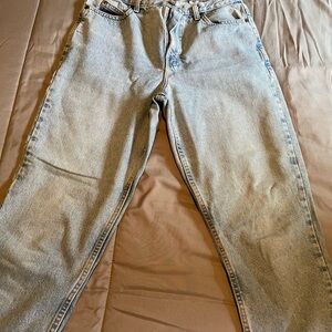 Eddie Bauer Women’s Light Blue Straight Jeans